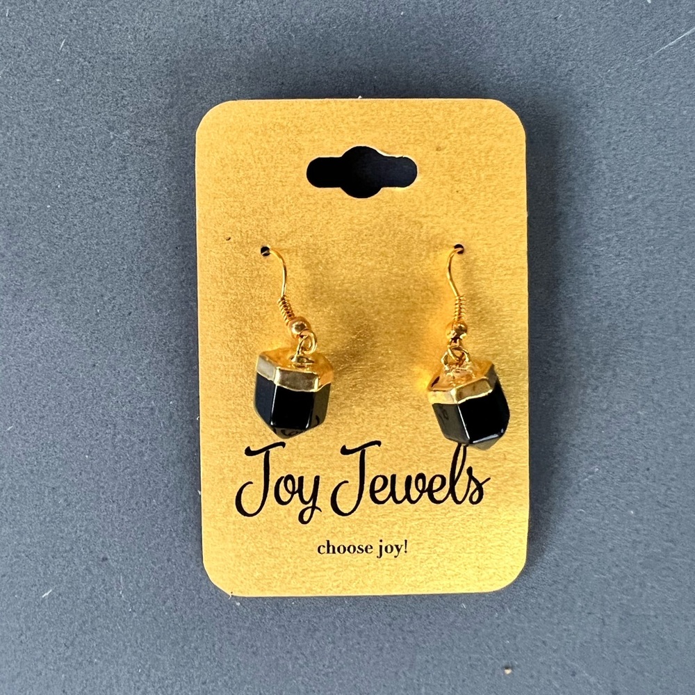 Black onyx and gold plated earrings